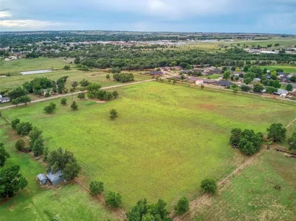 Lester, Elk City, OK 73644