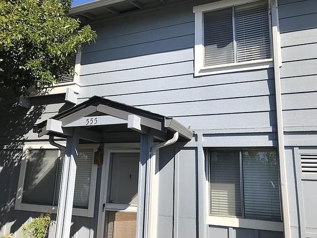 1st image of 555 Groth Pl