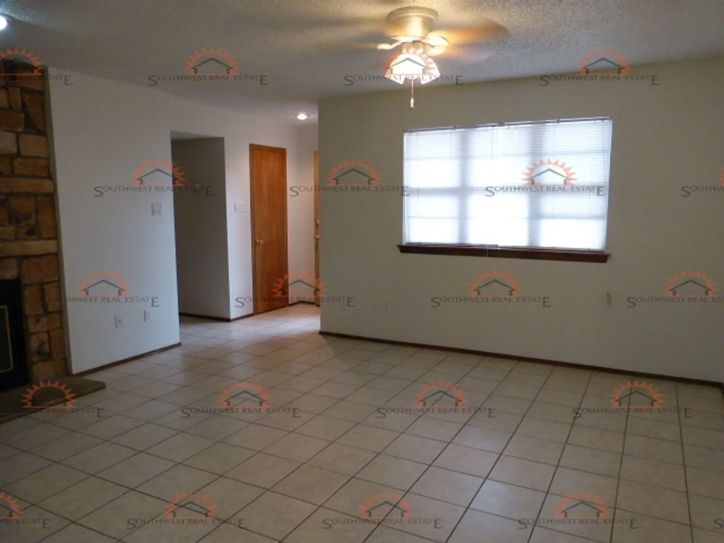 1204 W. Manana — Photo 3