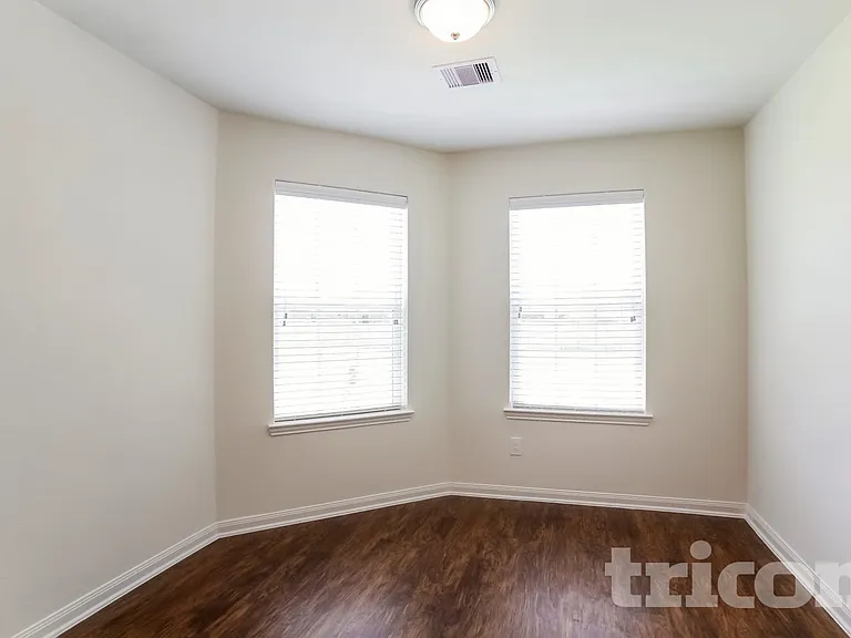 2310 Regatta Ln — Photo 10