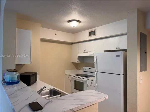 15400 SW 284th St #1304, Homestead, FL 33033