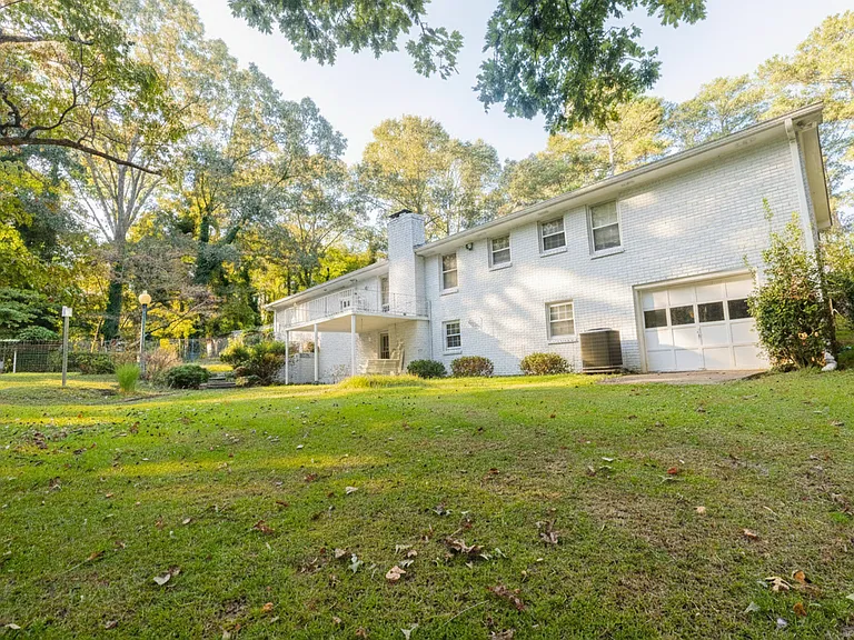 14265 Cogburn Rd — Photo 2
