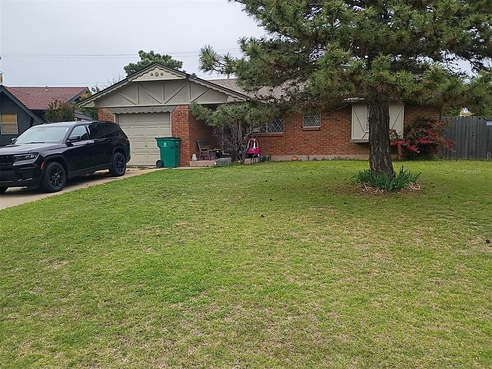 1st image of 1601 SW 77th Ter
