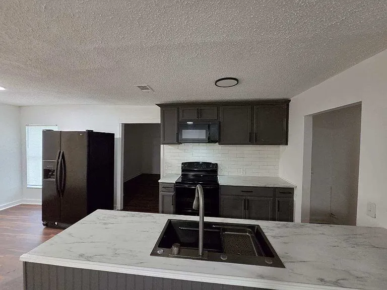 1545 Ibis Dr — Photo 6