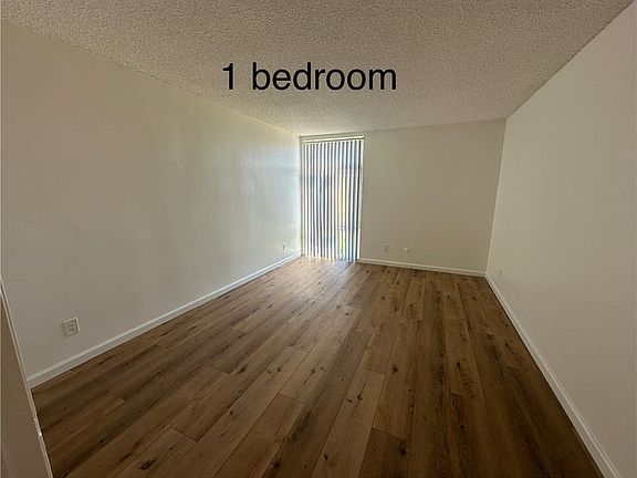 3rd image of 6955 Kester Ave #202