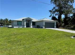 3910 39th St SW, Lehigh Acres, FL 33976