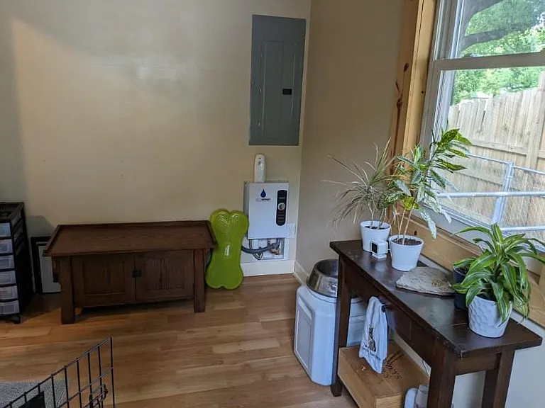 1769 Crump Ave — Photo 14