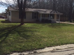 843 Fern Dr, Versailles, IN 47042