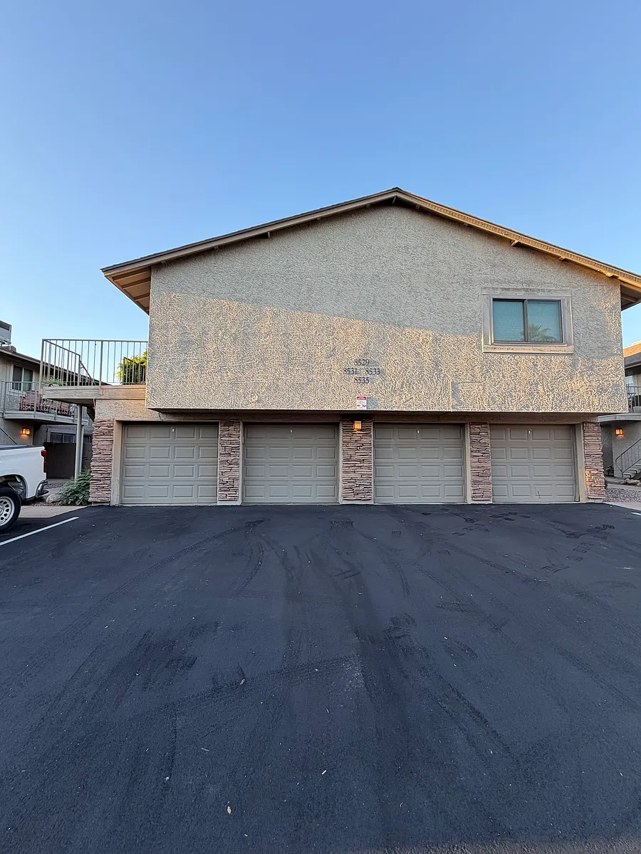 Building Photo - 8535 E Belleview St