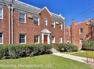 2328 40th St NW APT 4, Washington, DC 20007