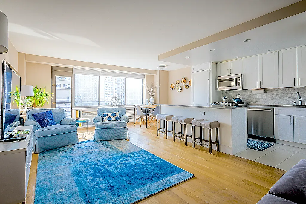 382 Central Park West — Photo 1