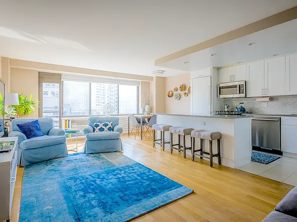 382 Central Park W, New York, NY