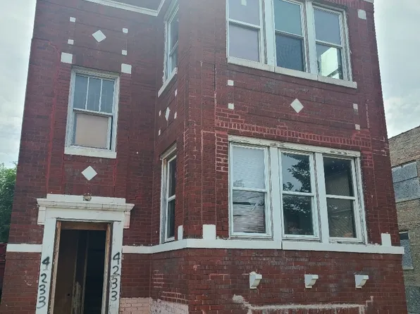 4233 W Fillmore St, Chicago, IL 60624