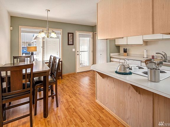 4th image of 5123 Green Hills Ave NE APT C
