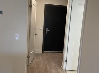 8 S Water Walk Dr #706, Markham, ON L3R 6L4