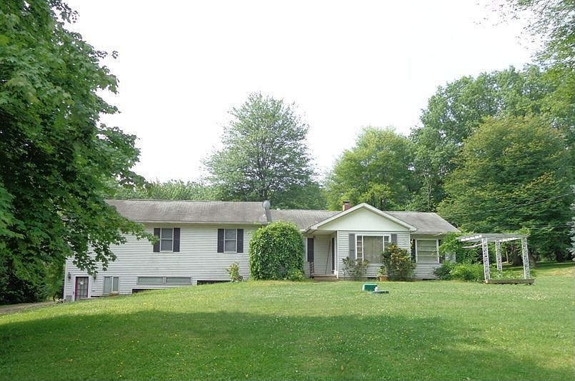 1st image of 3440 Tee Dr