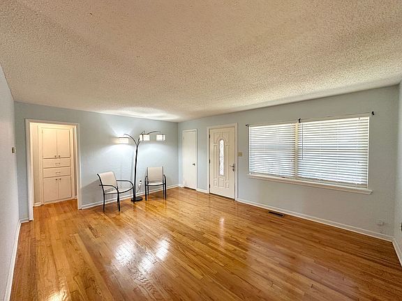 5th image of 5343 NW Glenn Ave