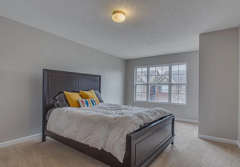 1058 Ashmore Dr — Photo 14