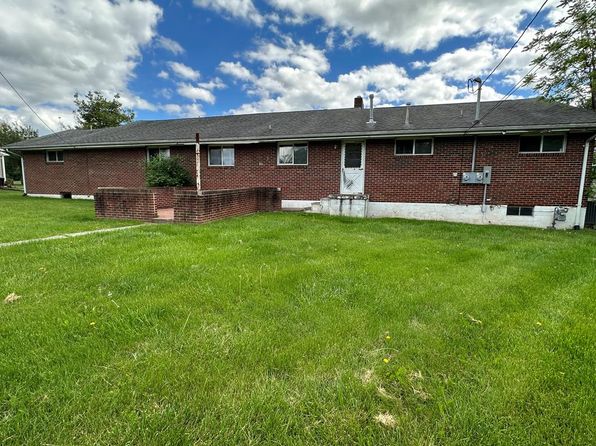 23 Hillcrest Dr, Peterstown, WV 24963