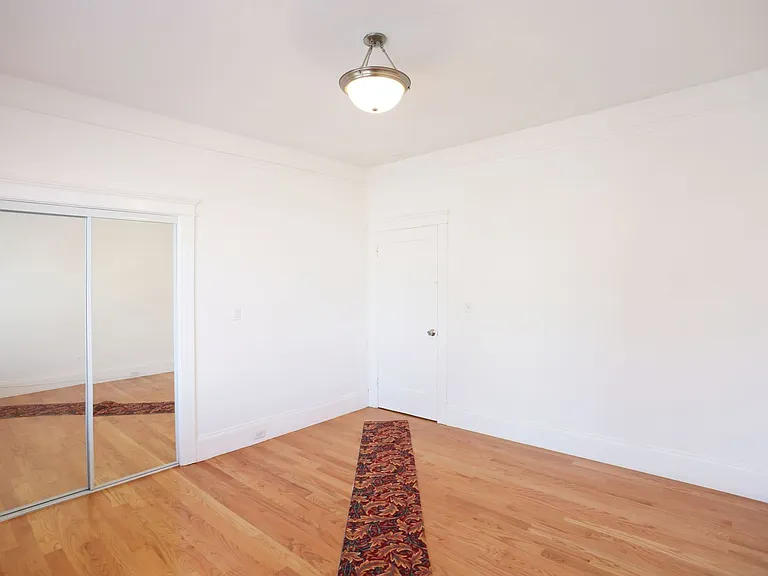 312 20th Ave — Photo 18
