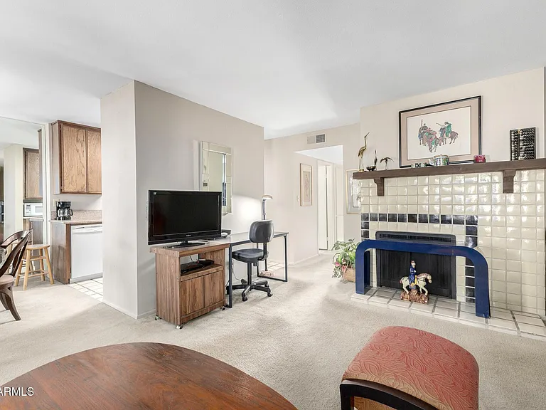 5525 E Thomas Rd #H7 — Photo 7