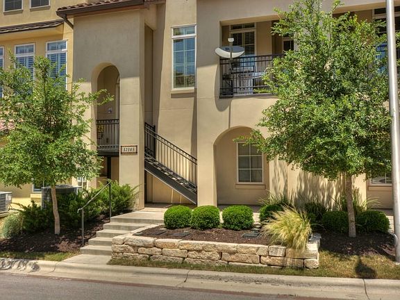 2nd image of 12105 Terraza Cir #67