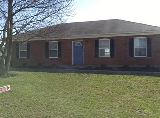 202 King Cir, Jeffersonville, IN 47130