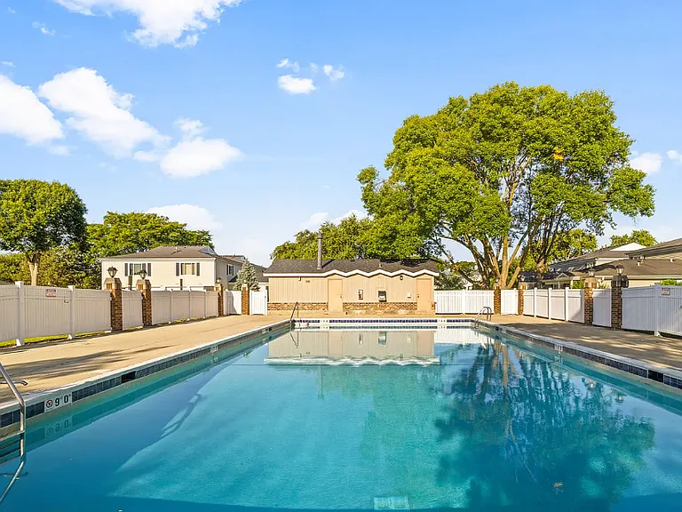 1597 Cove Dr #185-C — Photo 12