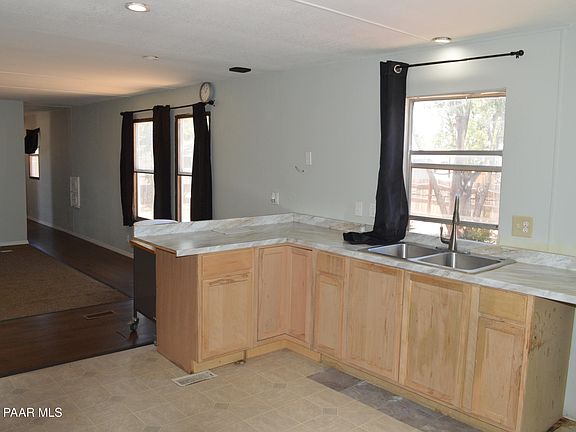 4th image of 349 S Road 1 W #X-8