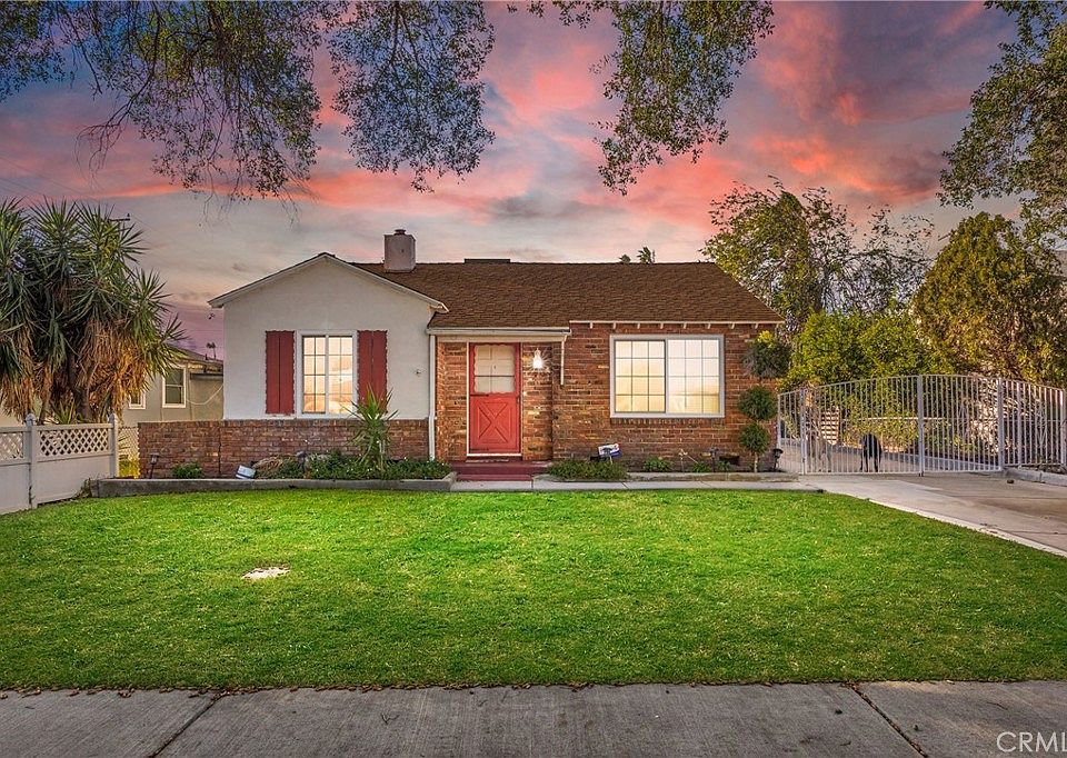 1st image of 8674 Emerald Ave