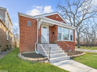 9857 S Woodlawn Ave, Chicago, IL 60628