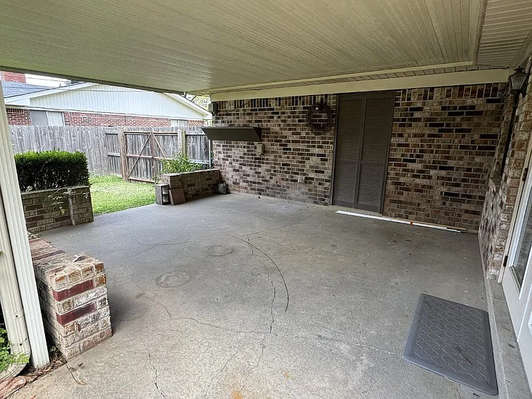 102 River Oaks Dr — Photo 6