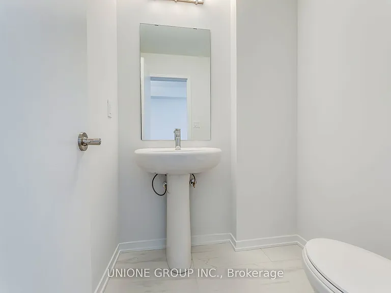 260 12th St #19 — Photo 17