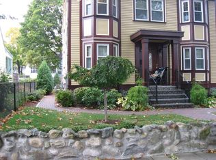 25 Sunset Rd, Cambridge, MA 02138