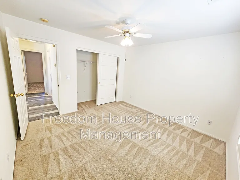 380 Round Up Ct — Photo 29