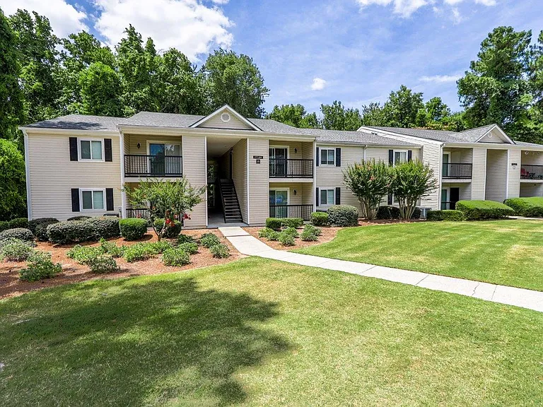 Traditions at Augusta Apartment Homes — Photo 22