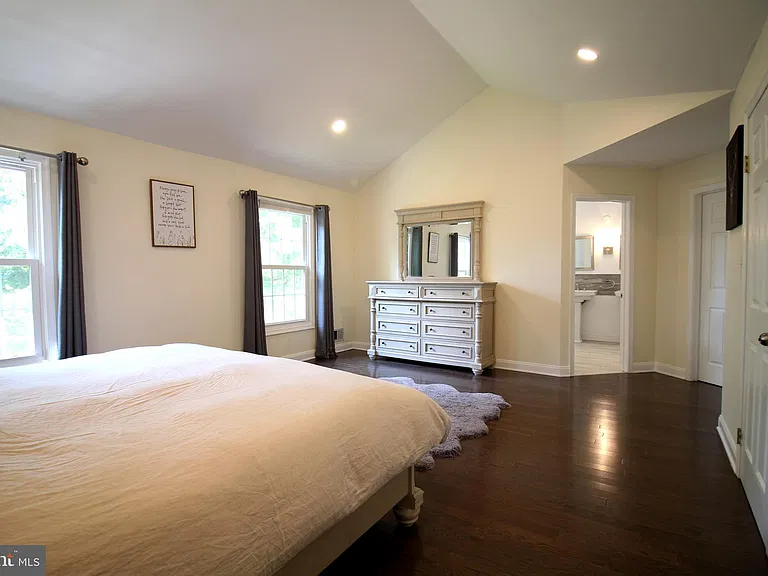 15 Kentsdale Dr — Photo 39