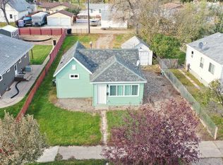 809 8th Ave W, Williston, ND 58801