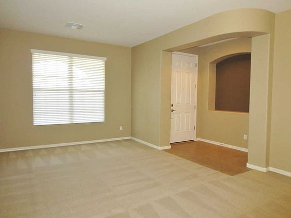 4th image of 15954 W Papago St