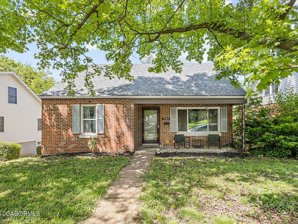1st image of 1006 Laurel Dr