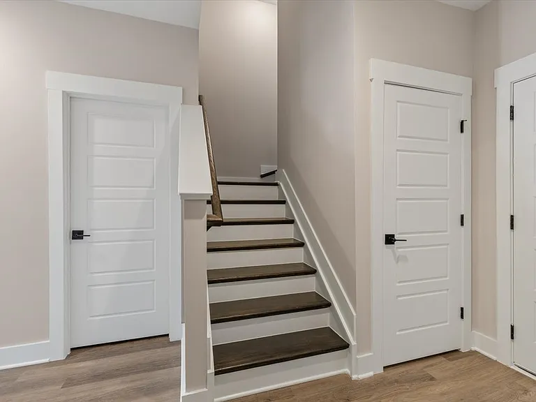 2129 Big Falls Dr — Photo 10