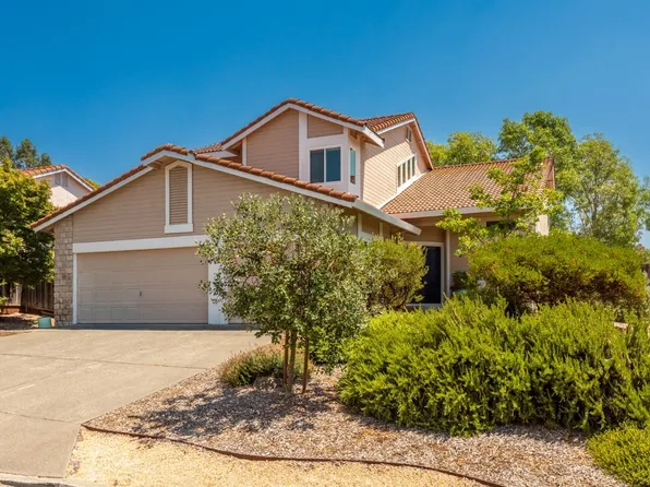 408 Buena Tierra Court, Windsor, CA 95492