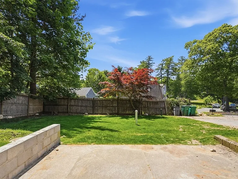 10 Fir Rd — Photo 35