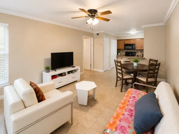 3900 Woodchase Dr APT 157, Houston, TX 77042