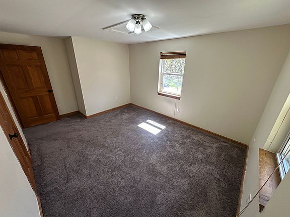 3rd image of 18 Valade Rd