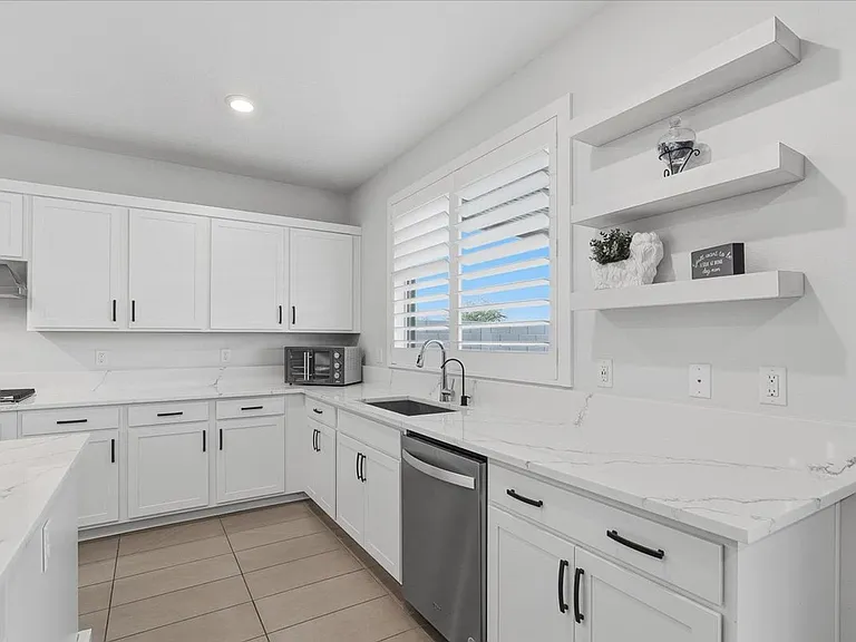 5366 Purple Moon Ave — Photo 13
