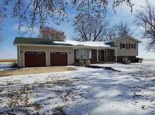 3018 Windsor Ave, Sumner, IA 50674