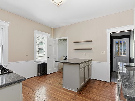 5th image of 422 Trapelo Rd #2