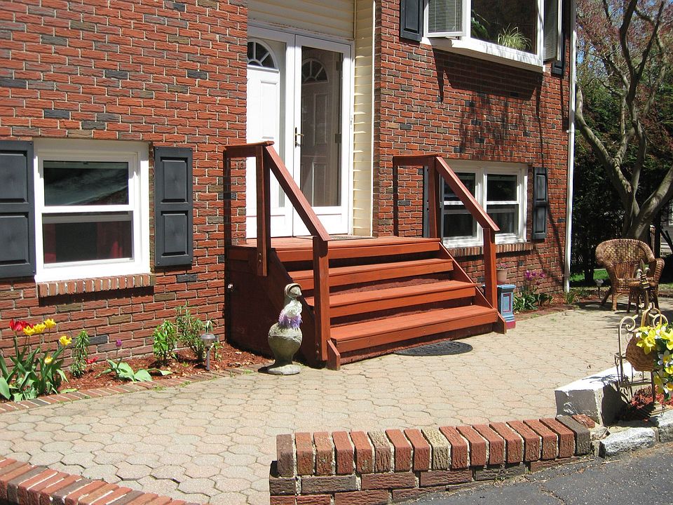 Paver front patio