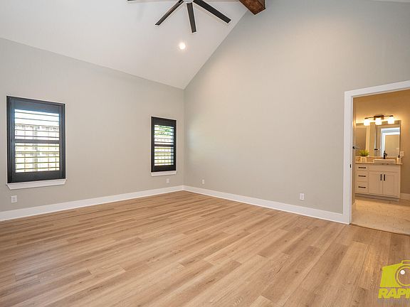 5th image of 5317 Riviera Ln